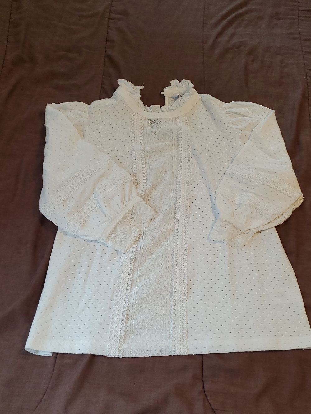 White Eyelet Lace Long-Sleeve Top
